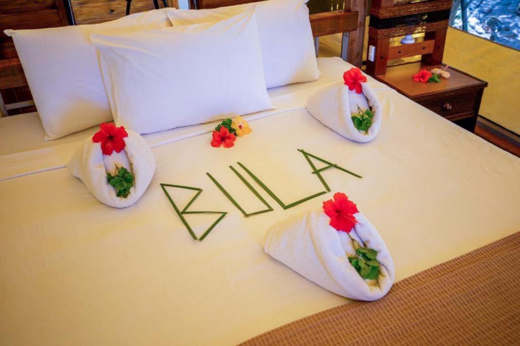 Barefoot Kuata Island Resort Экстерьер фото
