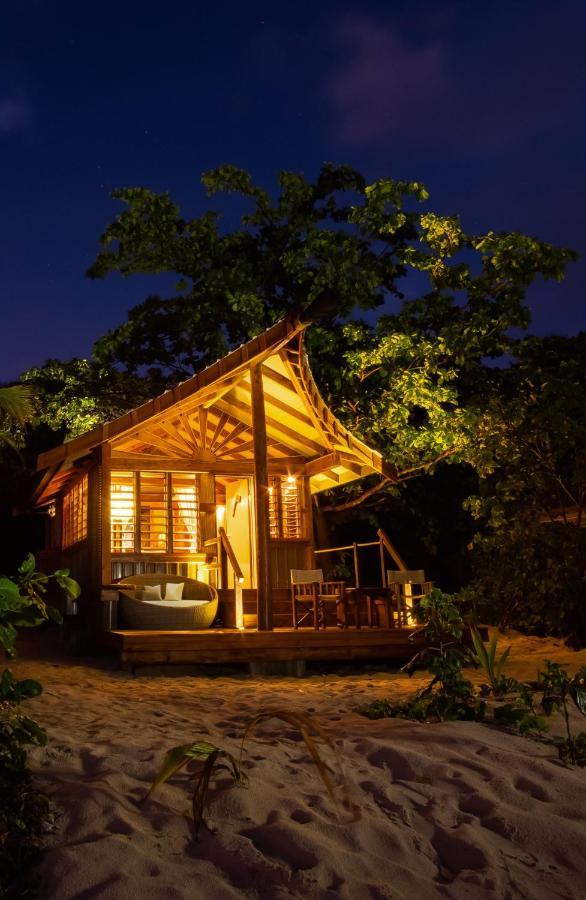 Barefoot Kuata Island Resort Экстерьер фото