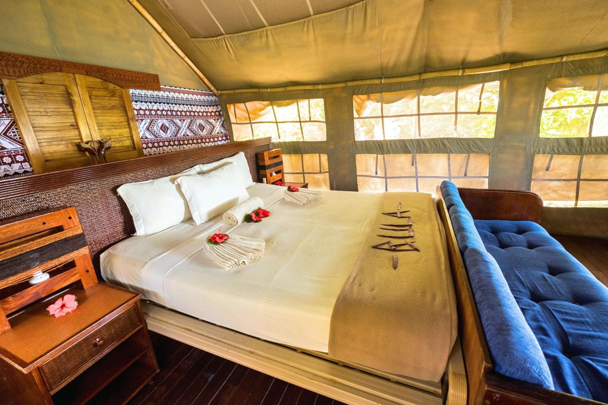 Barefoot Kuata Island Resort Экстерьер фото
